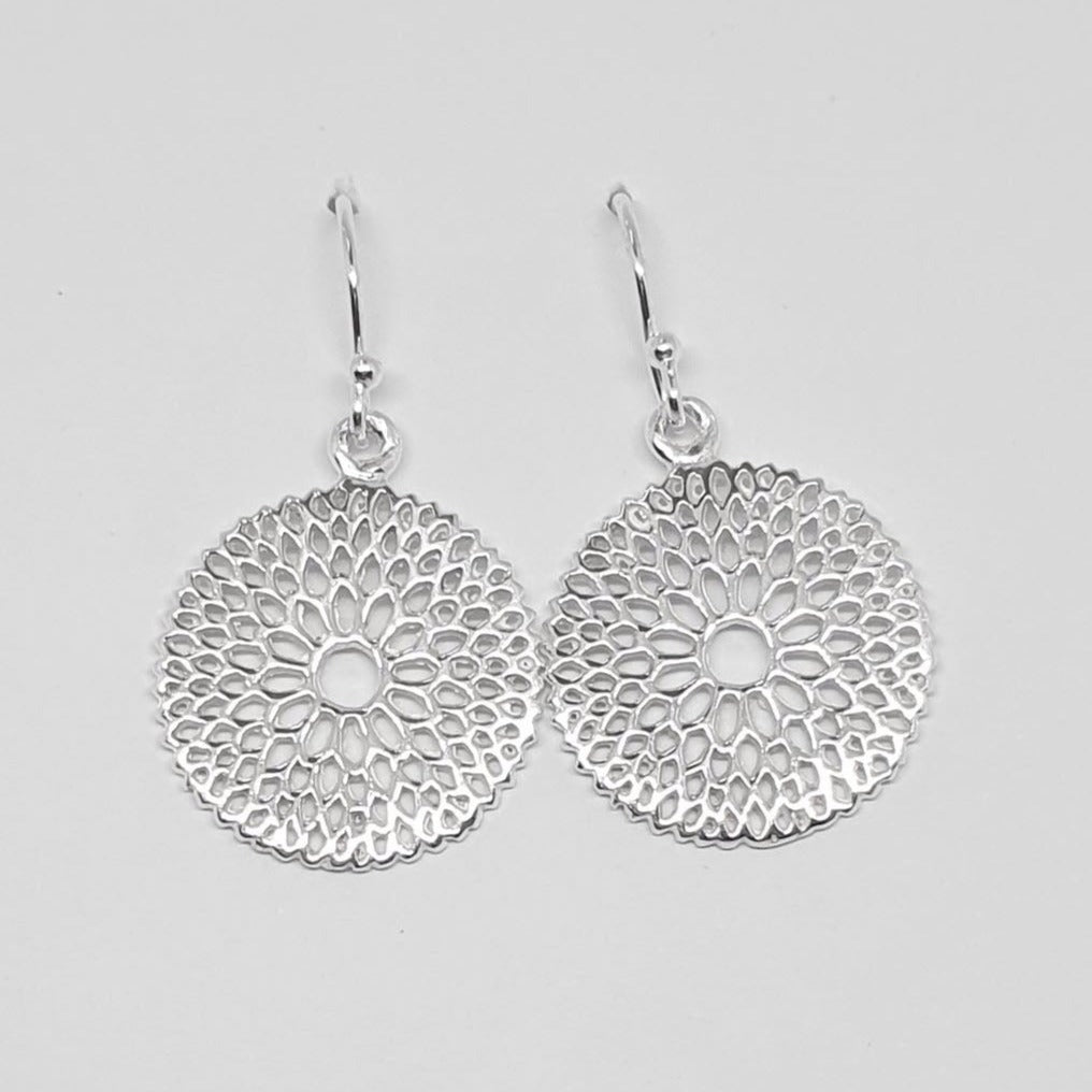 Delicate Floral Openwork Sterling Silver Earrings - Round Lace Detail - Model 1212-022