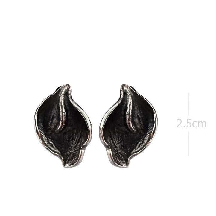 Floral Whisper Silver Stud Earrings - Botanical Silhouette Design - Model 1247-015