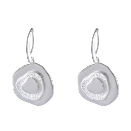 Whispering Waves: Sterling Silver Abstract Ocean Earrings - Model 1251-015