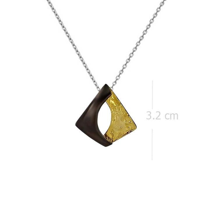 Necklace with Pendant 