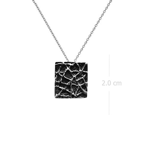 Necklace with Pendant Crystalline Facets