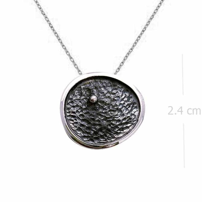 Necklace with Pendant 