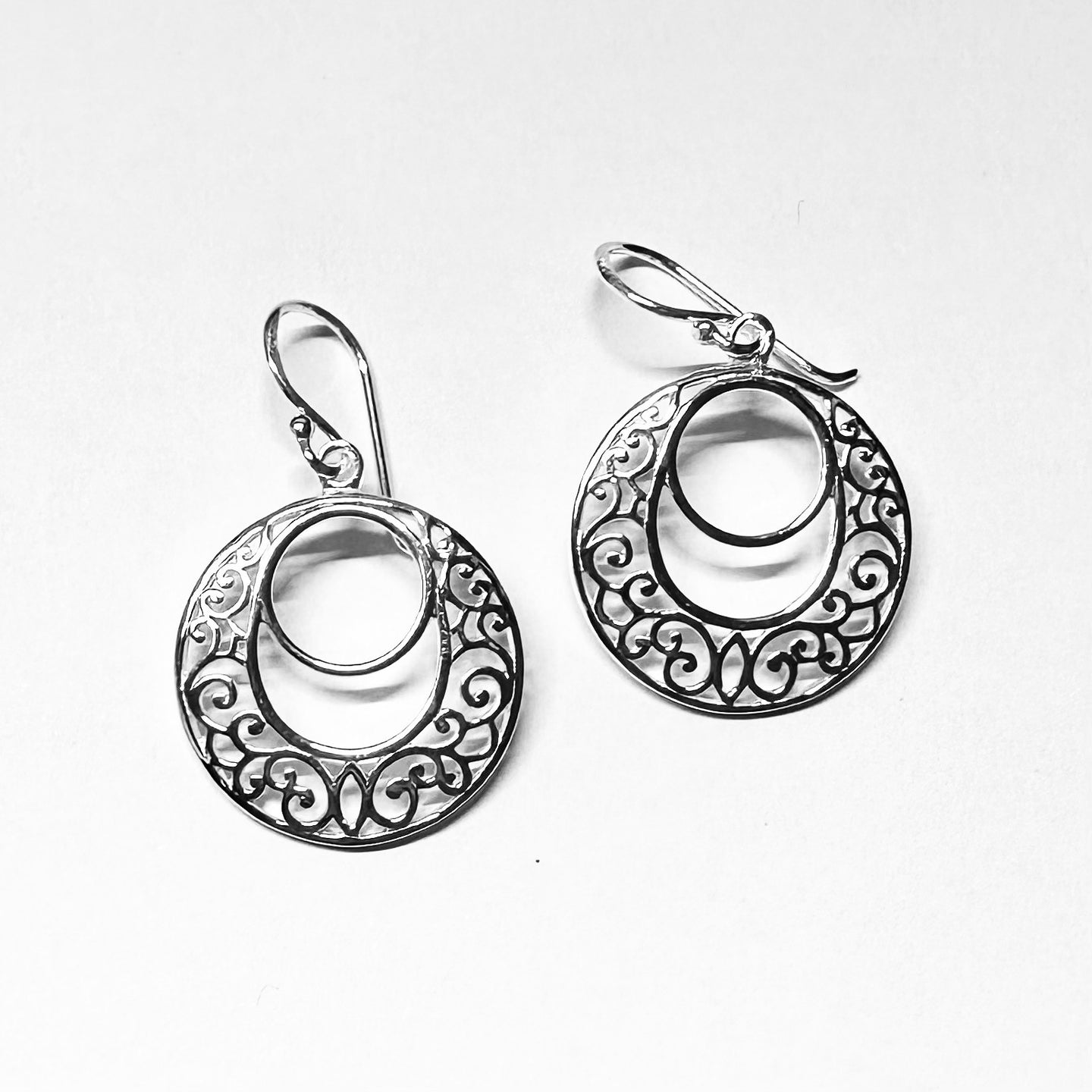 Vintage Filigree Circle Earrings - Silver Maker Family Sterling Silver Ornate Dangles - Model 1211-051