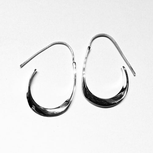 Minimalist Curved Sterling Silver Hoop Earrings - Sleek Modern Jewelry - Model 1212-094