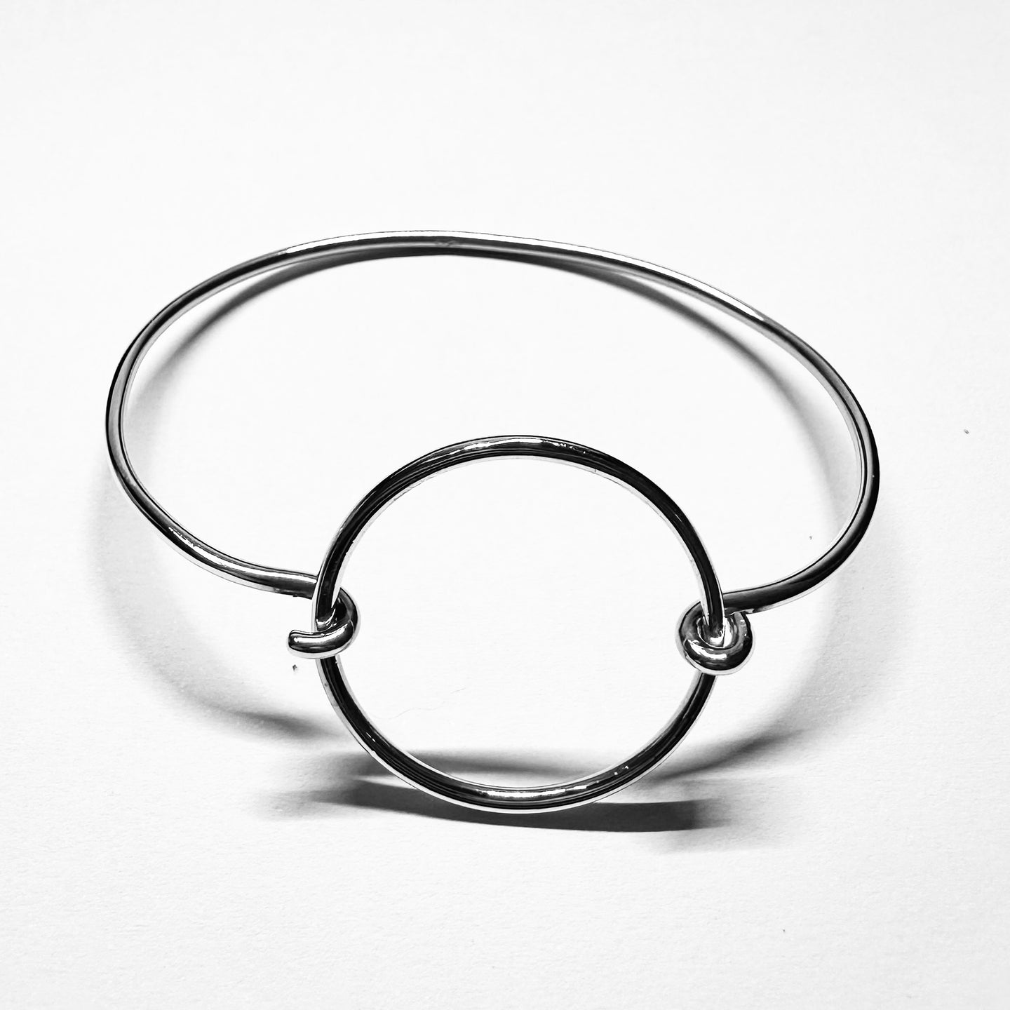 Minimalist Sterling Silver Circle Bangle | Sleek Modern Bracelet - Model 151-001