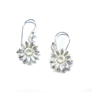 Sunlit Daisy Earrings | 925 Sterling Silver with Sandblasted Center Model 1211-080